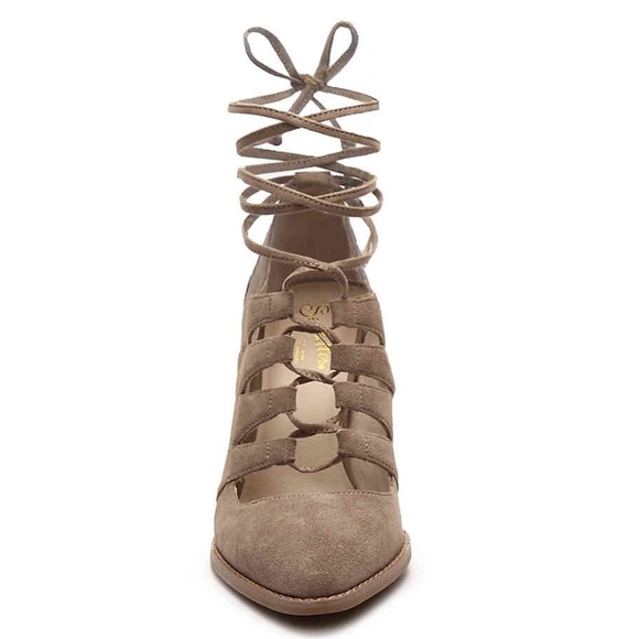 Seychelles black pointed suede laceup chunky pumps - Picture 2 of 8